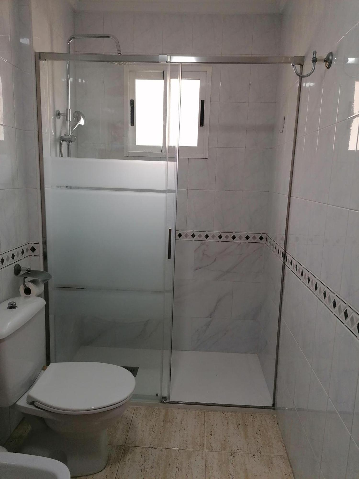 Magnificent 3 Bedroom House Close To The Beach With Community Swimming Pool サンタ・ポラ エクステリア 写真